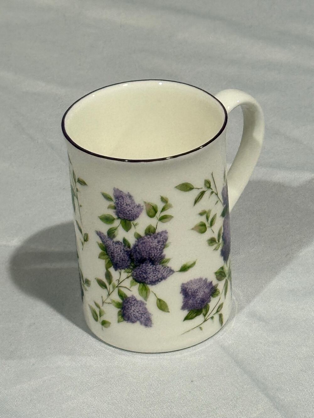 Royal Albert Collection Lilac Lane Bone China Mug England Lilac Floral Coffee